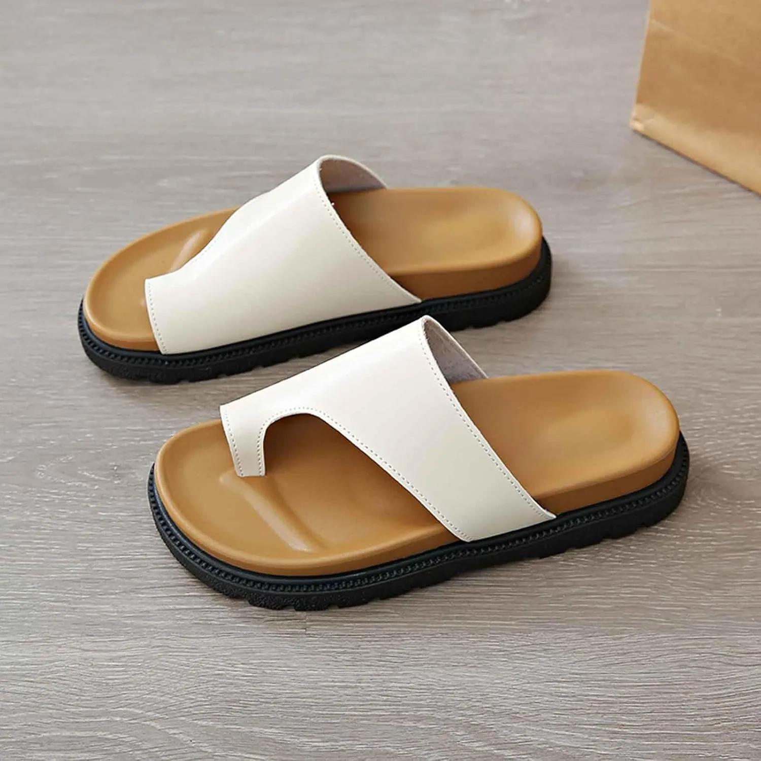 Women's Comfortable Thick Sole Flip Flops Summer Beach Sandals Casual Outdoor Slip On Slippers for Walking Travel