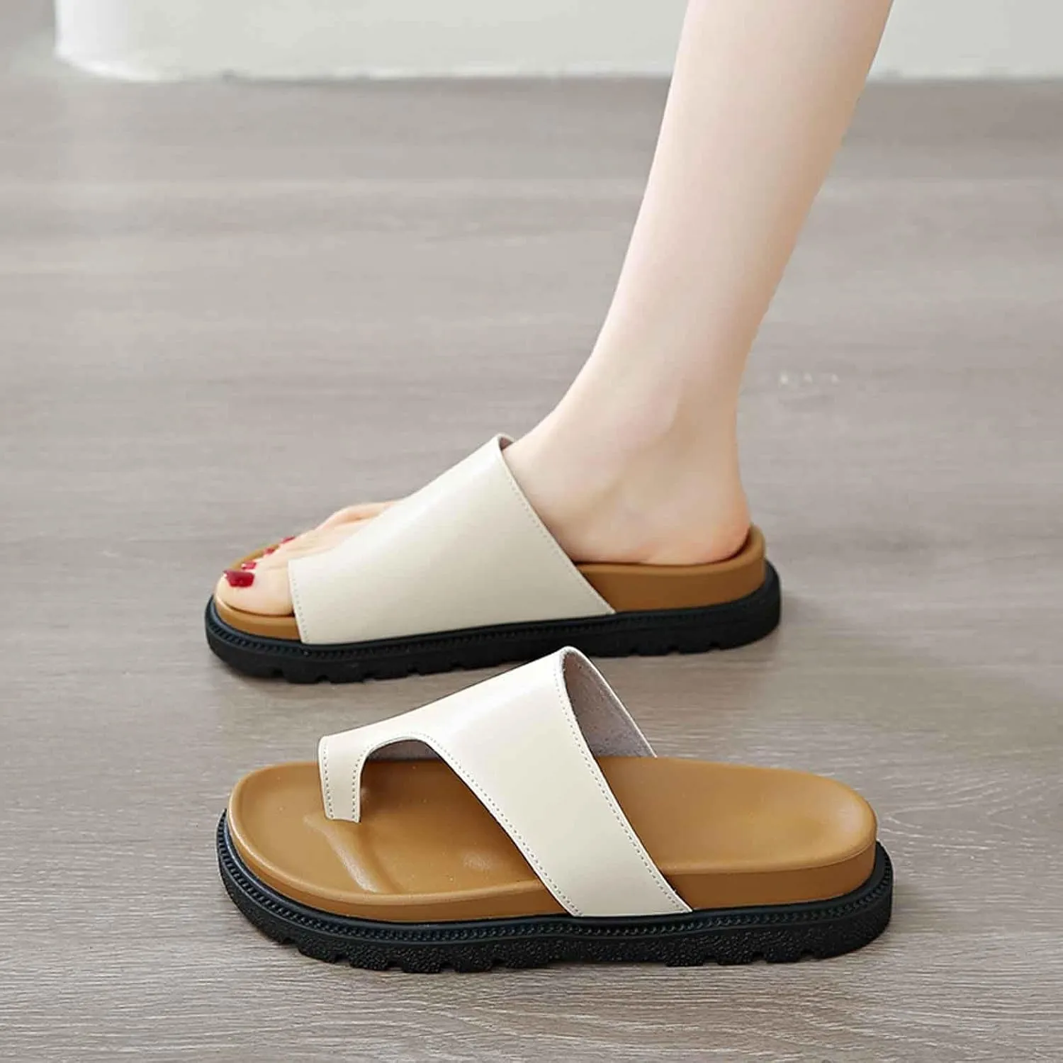 Women's Comfortable Thick Sole Flip Flops Summer Beach Sandals Casual Outdoor Slip On Slippers for Walking Travel
