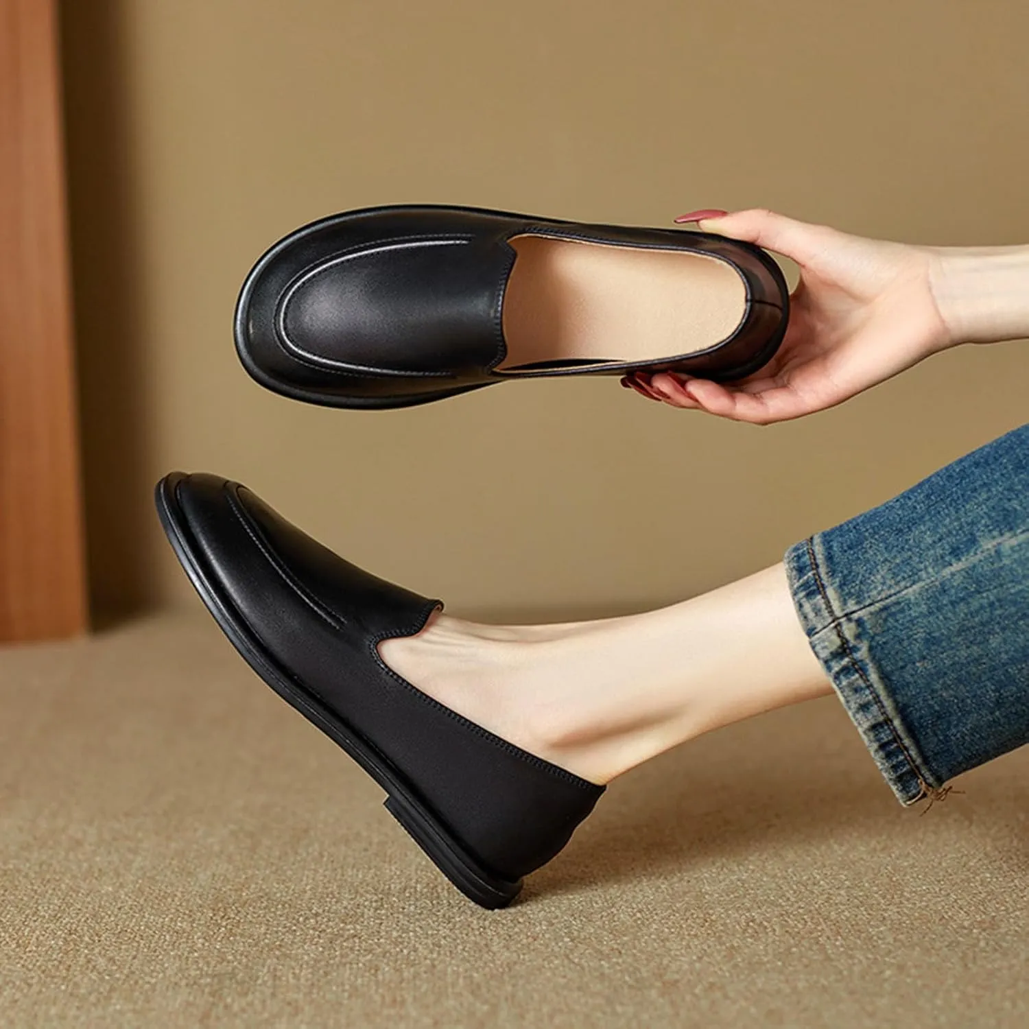 Women's Retro Business Leather Flat Loafers Leather Shoes Comfortable Casual Dress Shoes with Memory Foam