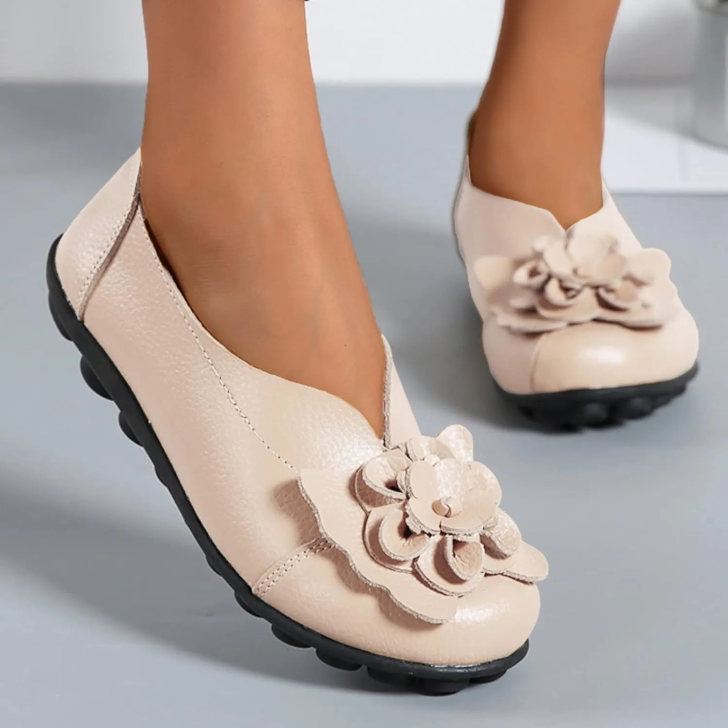 Women's Slip-On Loafers Casual Leather Loafers Comfortable Walking Shoes Casual Work Shoes Dressy Flats Shoe