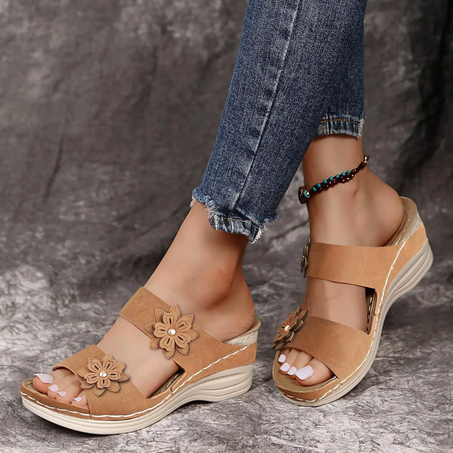 Women's Wedge Sandals Bohemian with Flower Pattern High Heel Stylish Lightweight 2025 Summer Comfortable Shoe